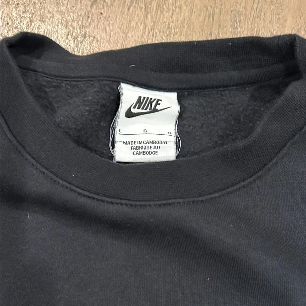 Nike Men's Black Crewneck Sweatshirt Large, perfect condition - Picture 2 of 7